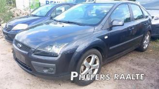 Ford Focus Focus 2, Hatchback, 2004 / 2012 2.0 16V picture 3