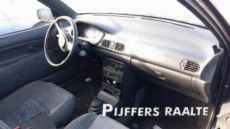 Mazda 121 121 (DB), Sedan, 1990 / 1996 1.3i GL,GLX,Top 16V picture 8