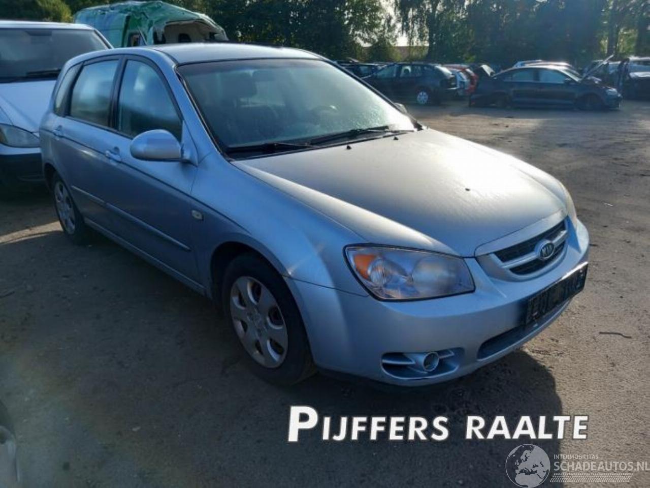 Kia Cerato Cerato, Hatchback, 2004 / 2008 1.6 16V