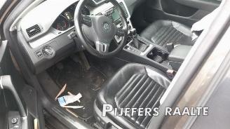 Volkswagen Passat Passat Variant (365), Combi, 2010 / 2015 2.0 TDI 16V 135 picture 11