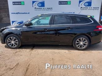 demontáž osobní automobily Peugeot 308 308 SW (L4/L9/LC/LJ/LR), Combi 5-drs, 2014 / 2021 1.2 12V e-THP PureTech 130 2015/6