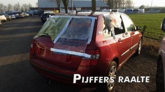 Autoverwertung Fiat Stilo Stilo (192A/B), Hatchback, 2001 / 2007 1.6 16V 5-Drs. 2001/11