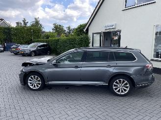 Volkswagen Passat Variant 1.4 TSI GTE N.A.P NL AUTO PRACHTIG!!! picture 2