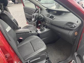 Renault Scenic 1.6 dCi Dynamique picture 6