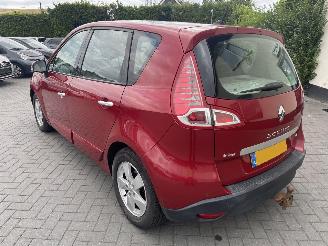 Renault Scenic 1.6 dCi Dynamique picture 2