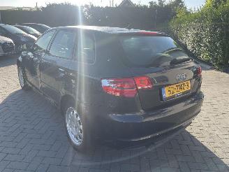 Audi A3 Sportback 1.6 TDI Attraction Advance NL AUTO N.A.P picture 3