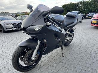 Yamaha YZF - R6  picture 5