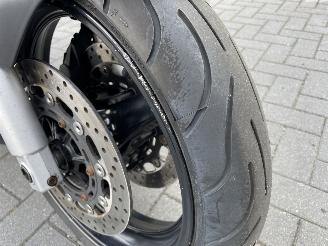 Yamaha YZF - R6  picture 8