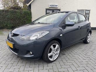 Vaurioauto  passenger cars Mazda 2 1.3 TS Plus N.A.P NL AUTO PRACHTIG!!! 2011/1