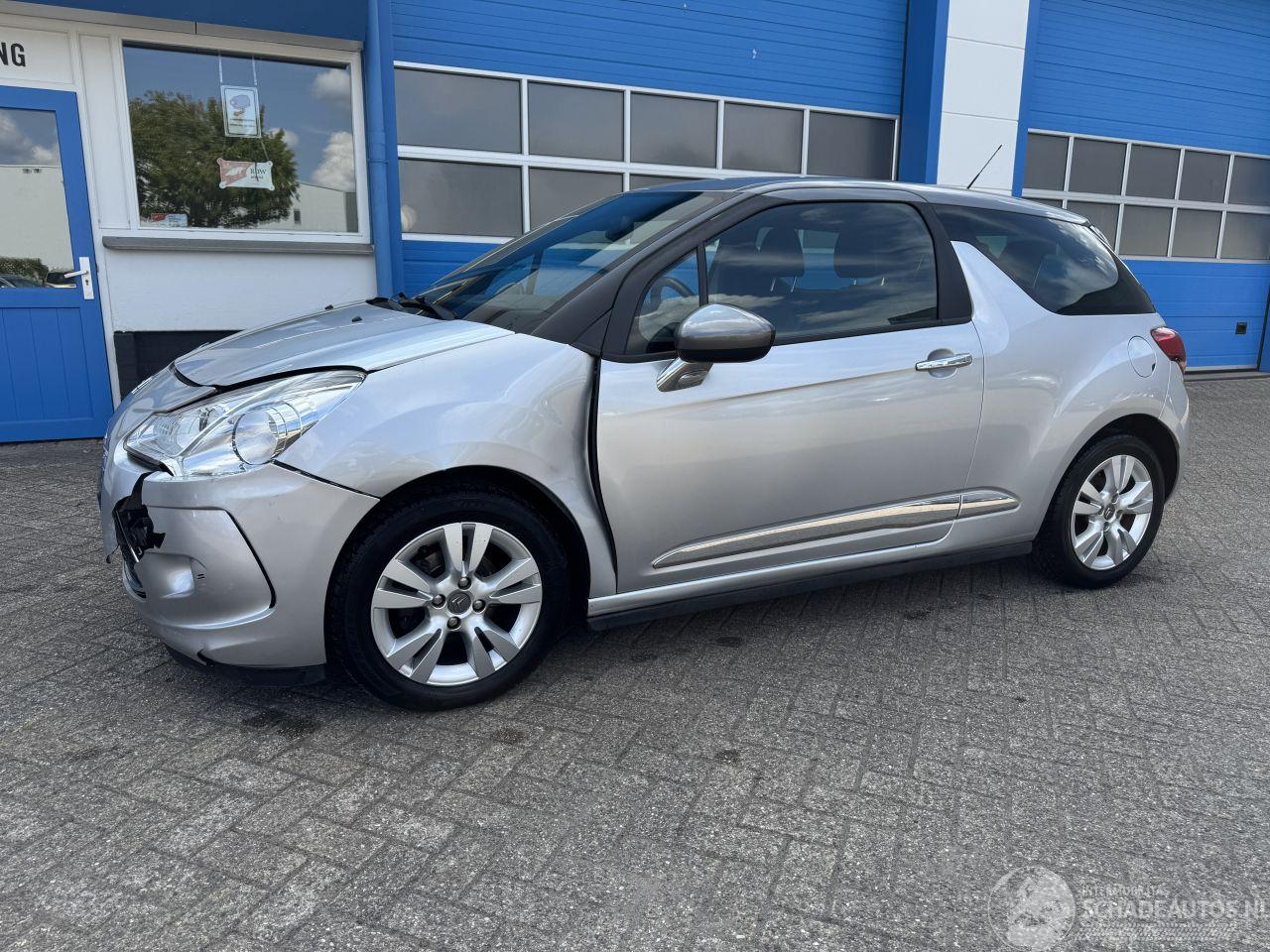 Citroën DS3 1.6 VTI  AUTOMAAT  SO CHIC