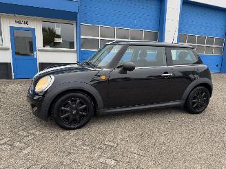 Vaurioauto  passenger cars Mini One 1.4 ONE ANNIVERSARY 2009/3