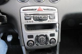 Peugeot 308 1.6 THP SPORTIUM picture 9