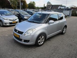 Suzuki Swift 1.3 COOL picture 2