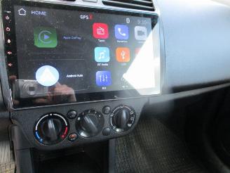 Suzuki Swift 1.3 COOL picture 8