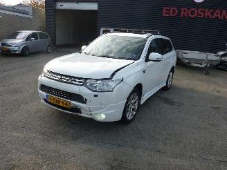 Mitsubishi Outlander 2.0 PHEV INSTYLE picture 4