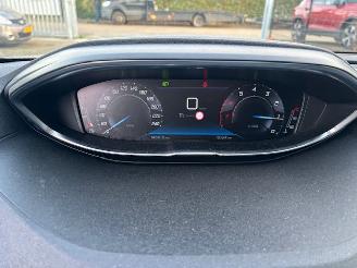 Peugeot 5008 1.2 Puretech Premium picture 17
