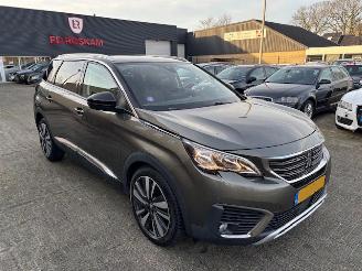 Schadeauto Peugeot 5008 1.2 Puretech Premium 2020/1