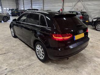krockskadad bil auto Audi A3 1.2 TFSI  Sportback 2016/2