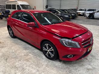 Vaurioauto  passenger cars Mercedes A-klasse A180  Ambition 2015/2