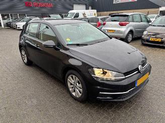 skadebil auto Volkswagen Golf 1.6 TDI 5-drs Comfort 2017/4