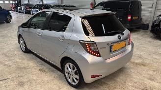 skadebil auto Toyota Yaris 1.5 Full Hybrid Dynamic Pano 2012/6