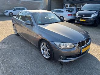 Schadeauto BMW 3-serie 325i High Executive automaat 2011/5