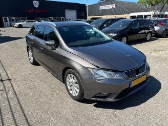 Avarii autoturisme Seat Leon 1.0 TSI Style Connect 2015/10