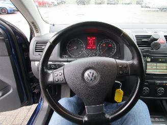 Volkswagen Golf 1.4 TSI variant Highline picture 12