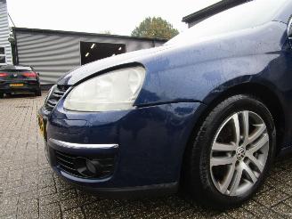 Volkswagen Golf 1.4 TSI variant Highline picture 20