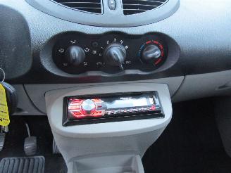 Renault Twingo 1.2 Authentigue picture 12