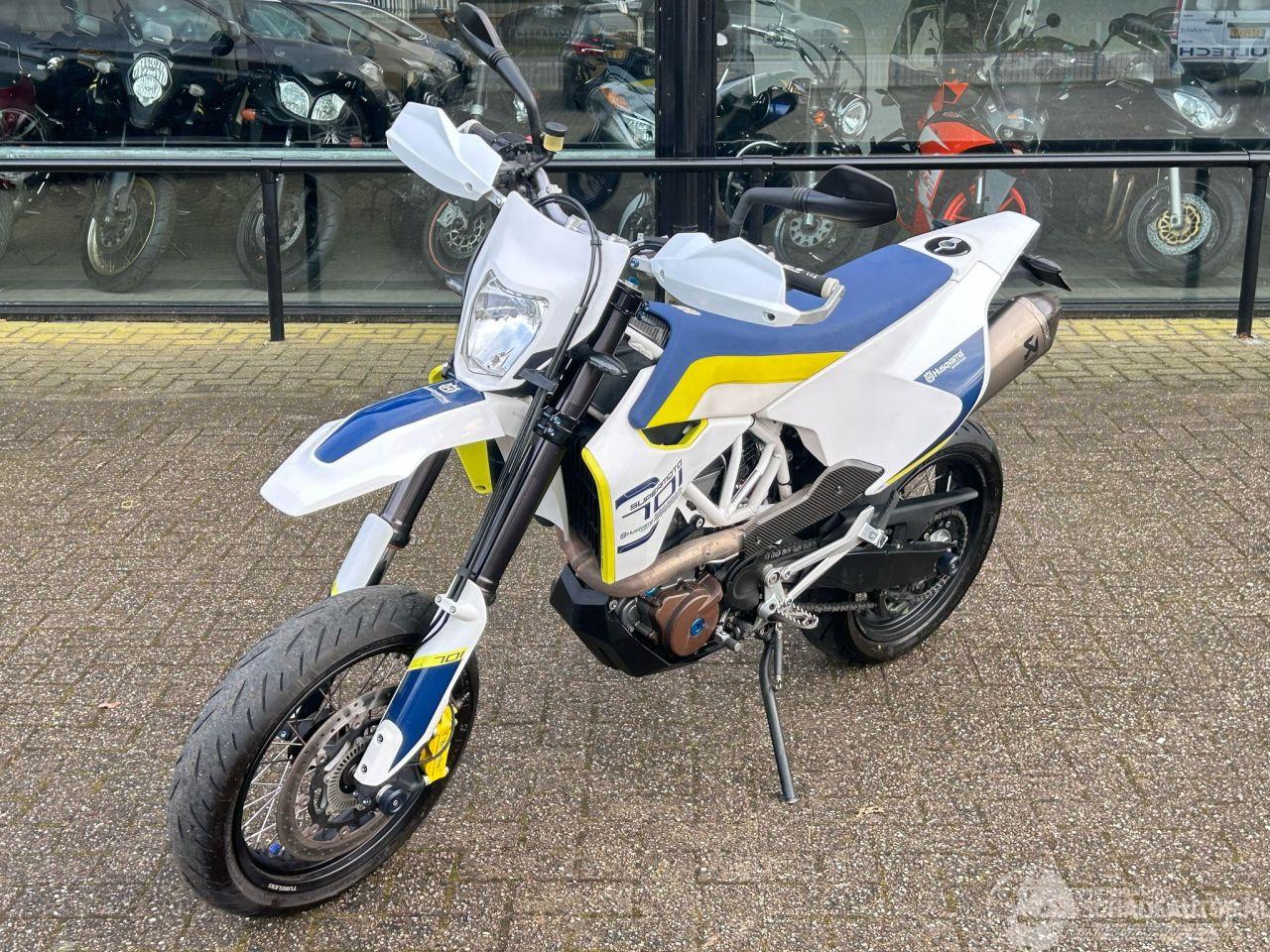 Husqvarna  SM 701 ABS Akrapovic