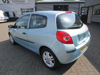 Renault Clio 1.2 TCE Expression picture 3