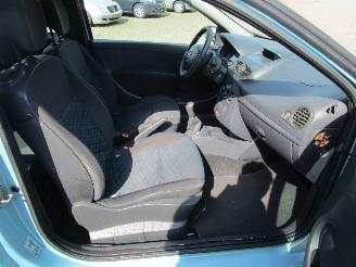 Renault Clio 1.2 TCE Expression picture 11
