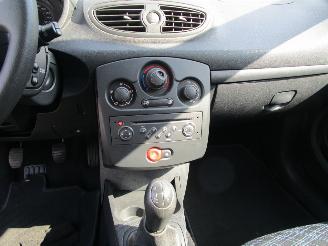 Renault Clio 1.2 TCE Expression picture 12