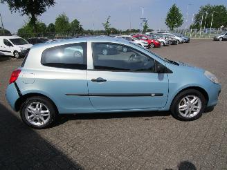 Renault Clio 1.2 TCE Expression picture 6