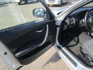BMW 1-serie 120I High Executive picture 14