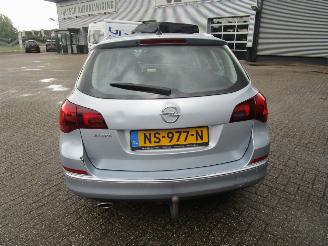 Opel Astra SPORTS TOURER 1.4 Turbo Sports+ picture 4