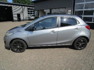 Mazda 2 1.3 Color Edition 5drs picture 2