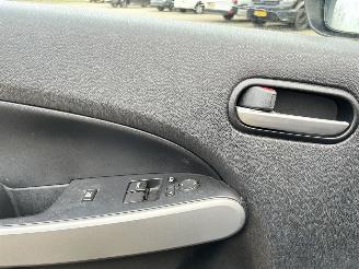 Mazda 2 1.3 Color Edition 5drs picture 16