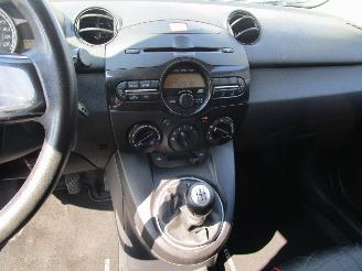 Mazda 2 1.3 Color Edition 5drs picture 14