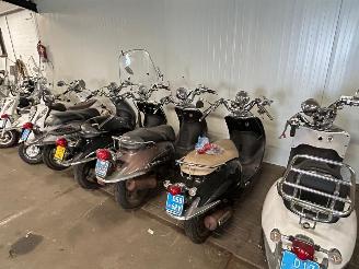 Sym  Partij 47 scooters picture 15