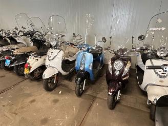 Sym  Partij 47 scooters picture 13