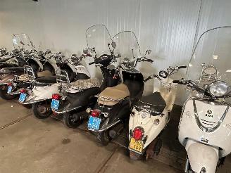 Sym  Partij 47 scooters picture 14