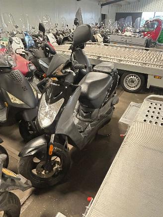 Sym  Partij 20 scooters picture 7