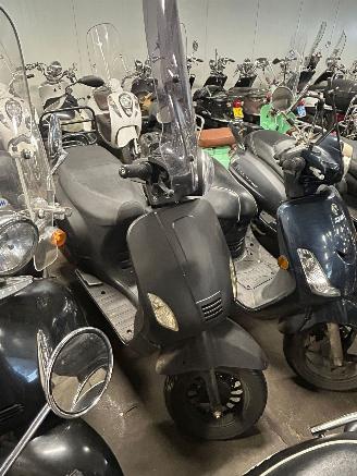 Sym  Partij 20 scooters picture 10