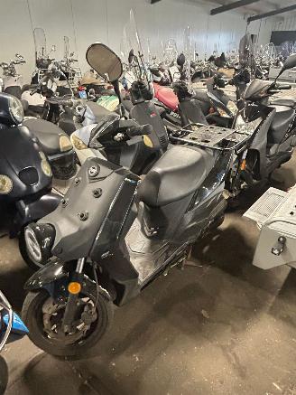 Sym  Partij 20 scooters picture 6