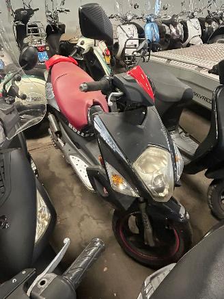 Sym  Partij 20 scooters picture 18