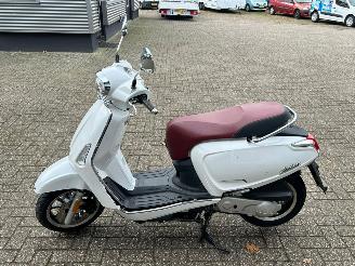 Kymco  New Like picture 5