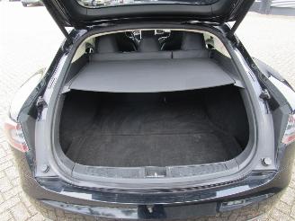 Tesla Model S 85 Base picture 18
