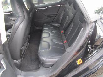 Tesla Model S 85 Base picture 12